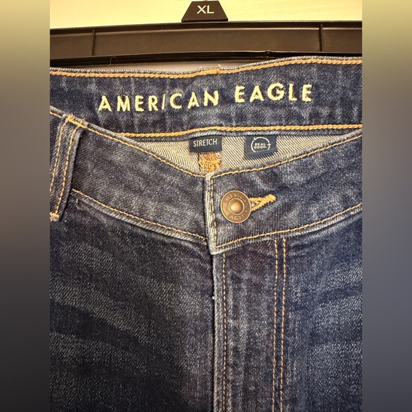 American Eagle Outfitters Mom Jean - Picture 3 of 5